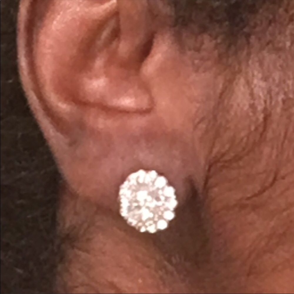 Earrings - Picture 3 of 6